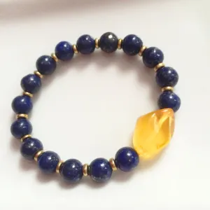 Amber, lapis lazuli & brass bead bracelet