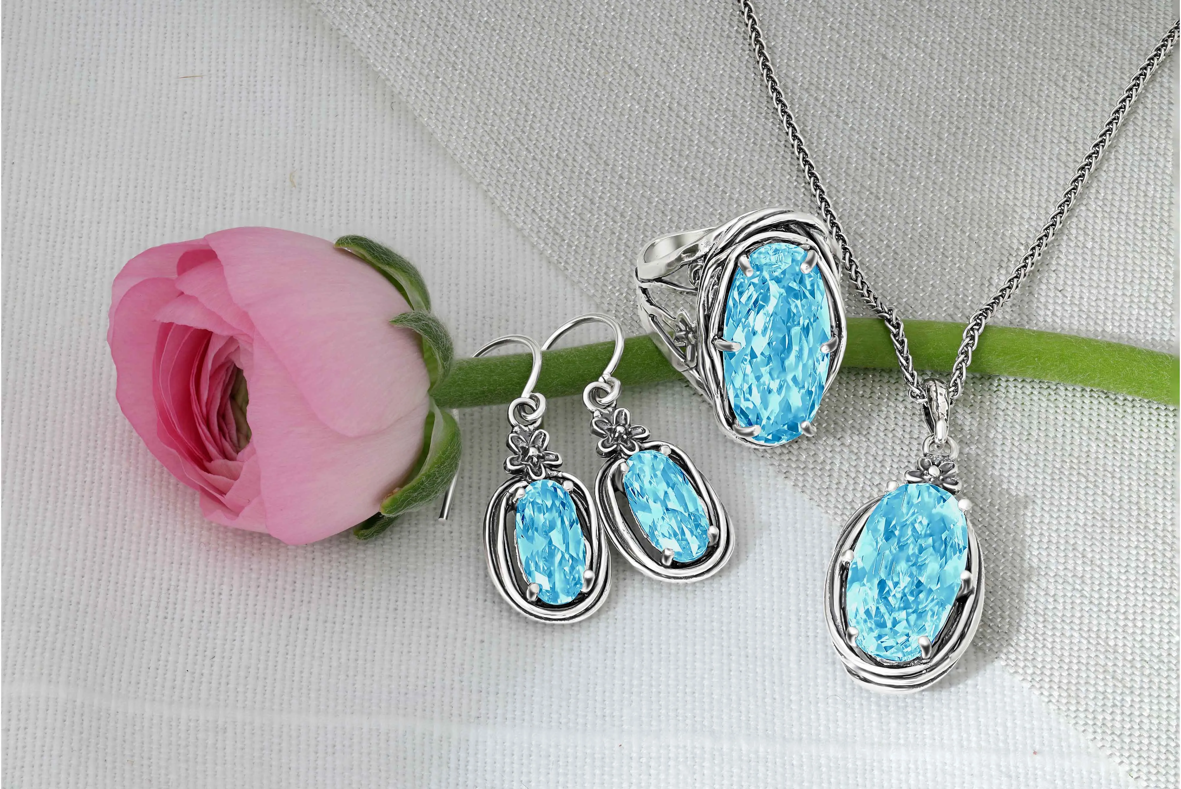 Sterling Silver Aquamarine CZ Floral Wire Wrap Necklace